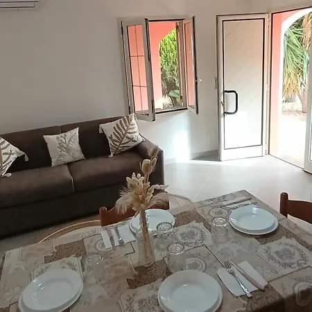 Casa Vacanza L'isola Dei Tesori * Quartu SantʼElena